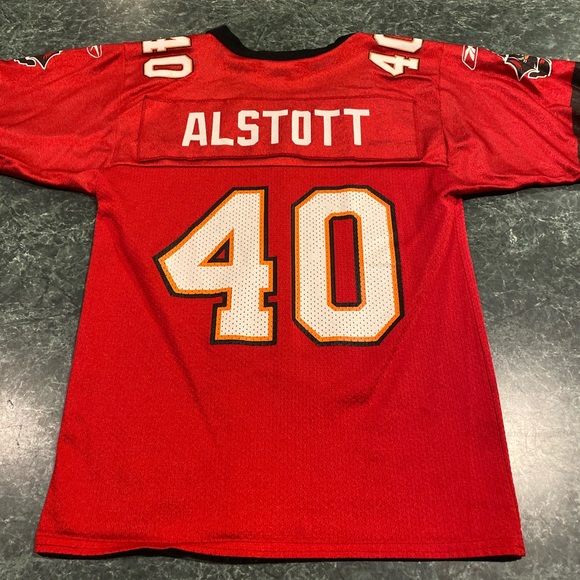 vintage tampa bay buccaneers jersey